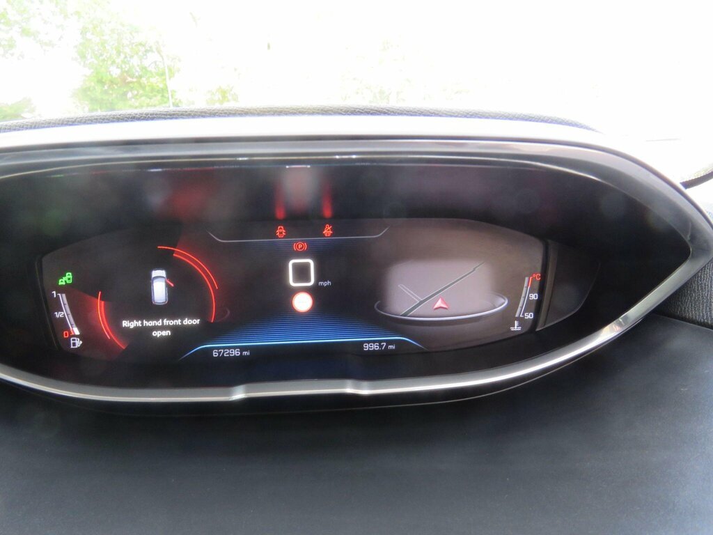 Peugeot 3008 2018 18 1.6 Black #26