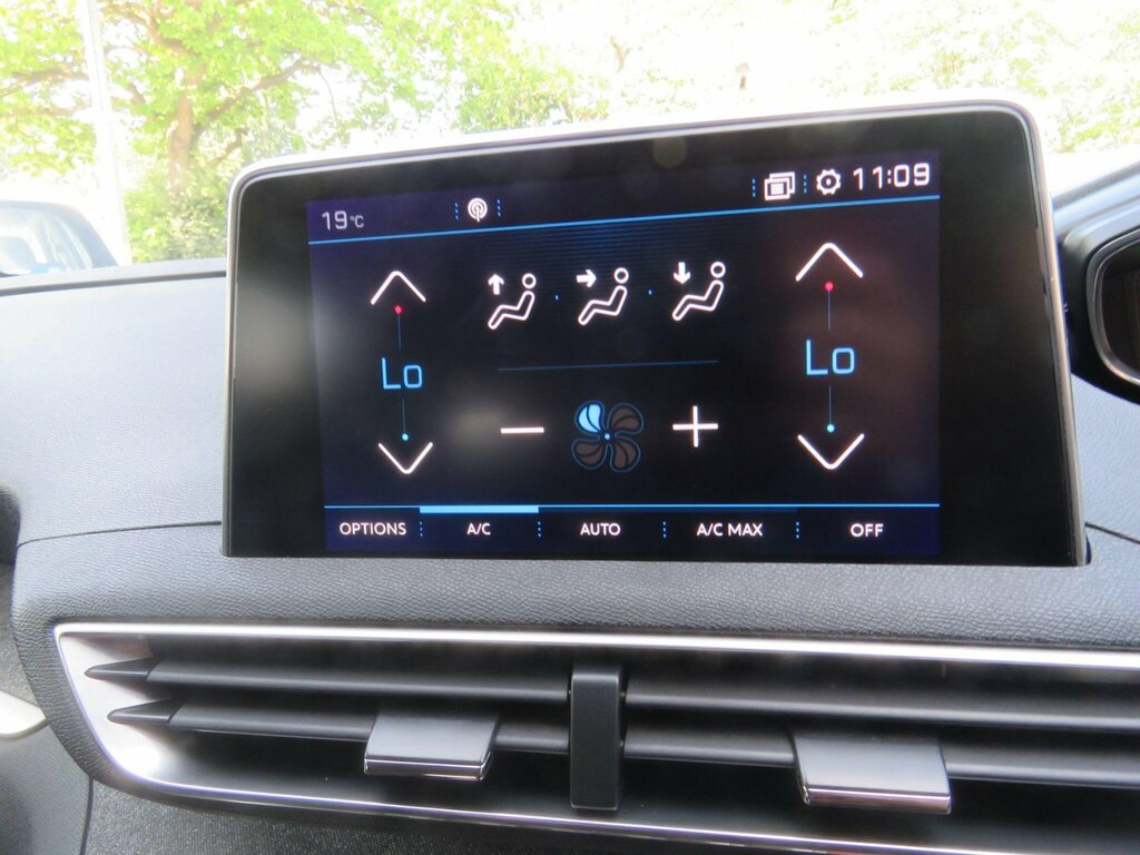 Peugeot 3008 2018 18 1.6 Black #24