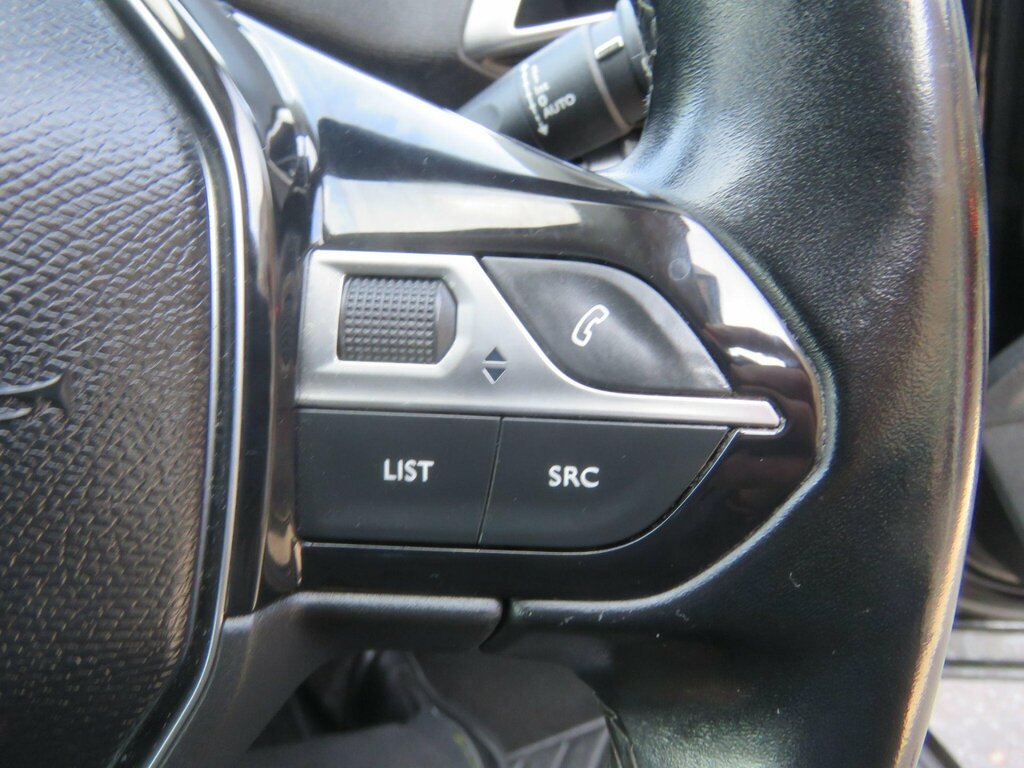 Peugeot 3008 2018 18 1.6 Black #16
