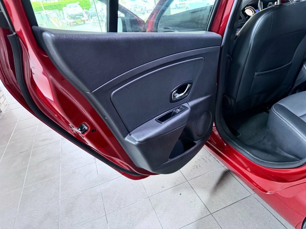 Renault Megane Hatchback 1.5 Dci Dynamique Nav Euro 6 Ss Black #45