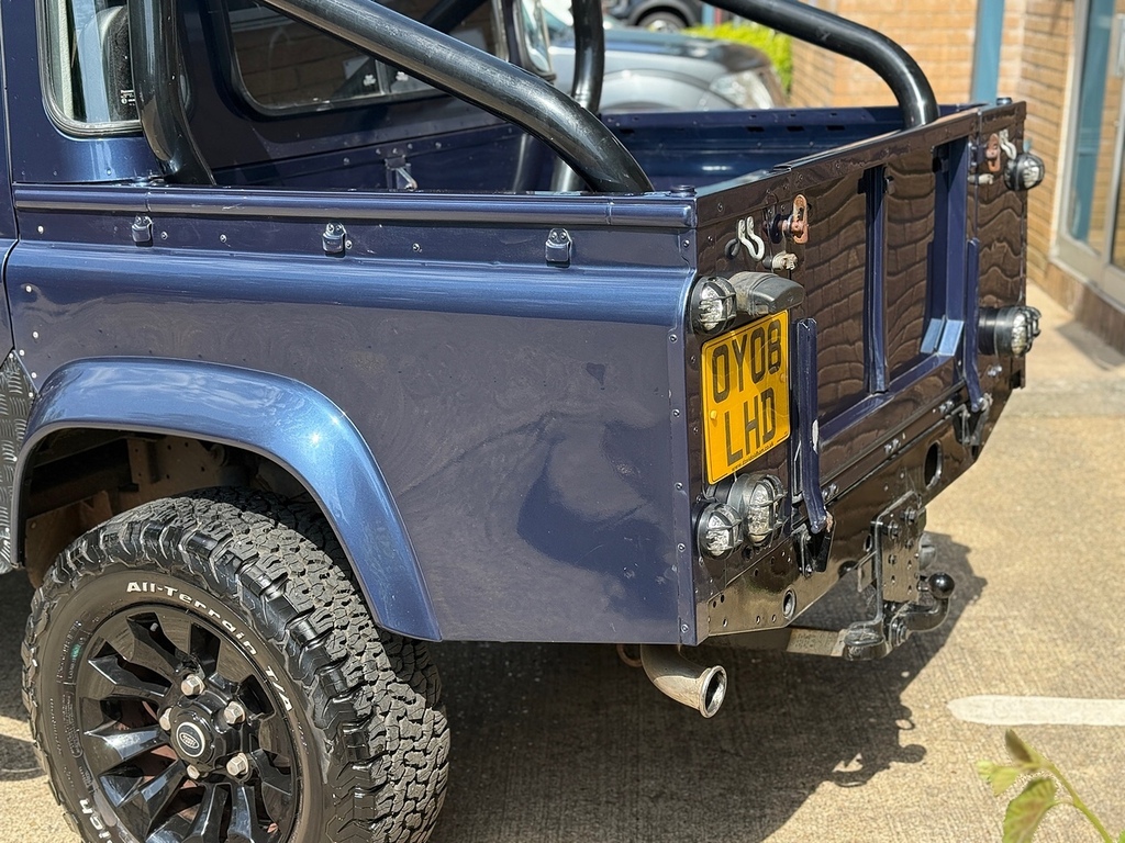 Land Rover Defender 110 2.4Tdci Doublecab Pickup U5402 Blue #6