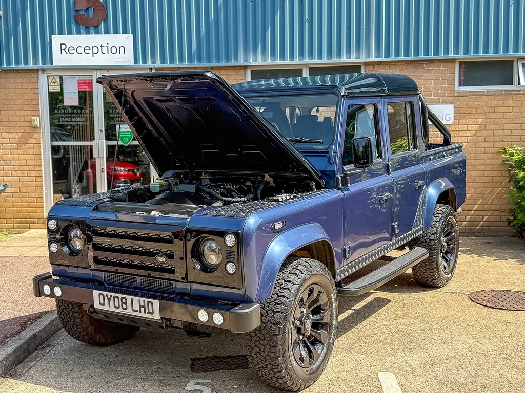 Land Rover Defender 110 2.4 Tdci Pickup Red #16