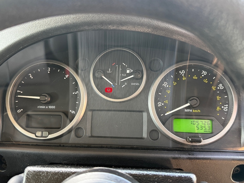 Land Rover Defender 110 2.4 Tdci Pickup Red #25