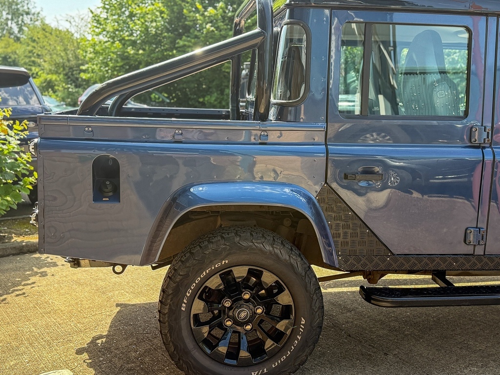 Land Rover Defender 110 2.4 Tdci Pickup Red #13