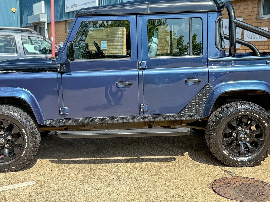 Land Rover Defender 110 2.4 Tdci Pickup Red #8