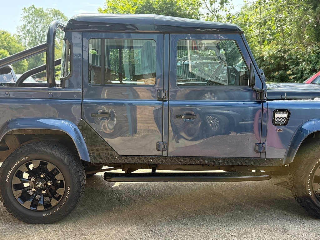 Land Rover Defender 110 2.4 Tdci Pickup Red #12