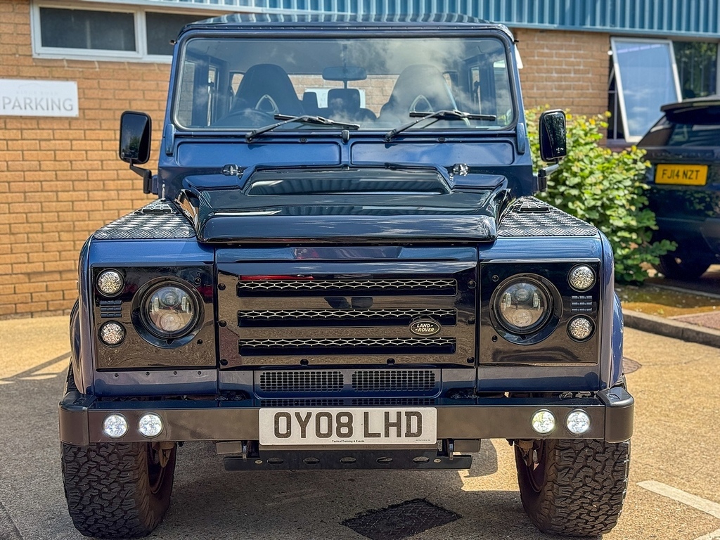 Land Rover Defender 110 2.4 Tdci Pickup Red #17