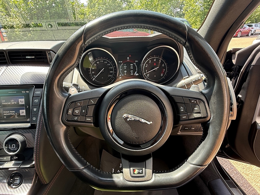 Jaguar F-Type Jaguar Coupe 5.0 Supercharged V8 R White #27
