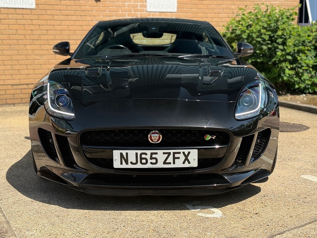 Jaguar F-Type Jaguar Coupe 5.0 Supercharged V8 R White #18