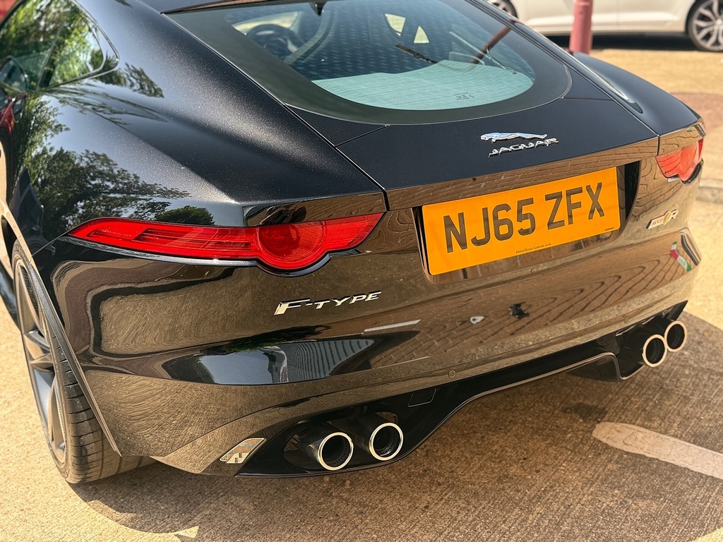 Jaguar F-Type Jaguar Coupe 5.0 Supercharged V8 R White #8