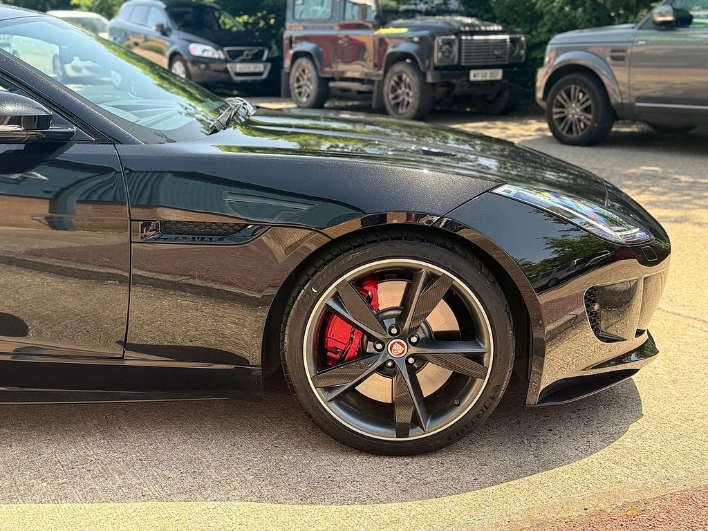 Jaguar F-Type Jaguar Coupe 5.0 Supercharged V8 R White #11