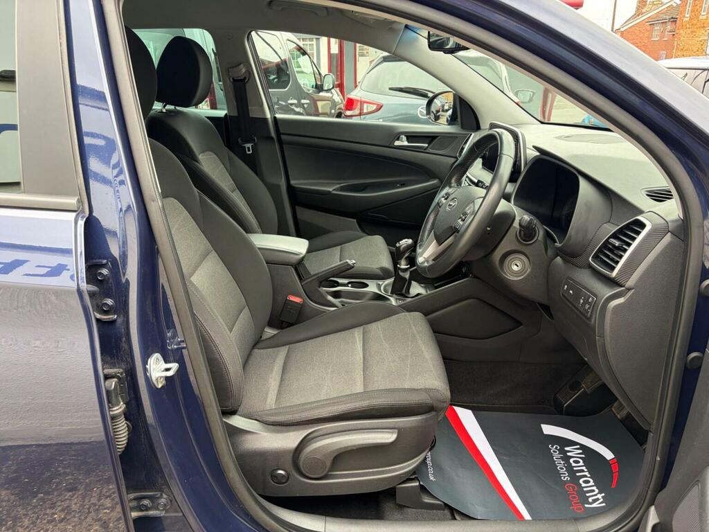 Hyundai Tucson  Blue #8