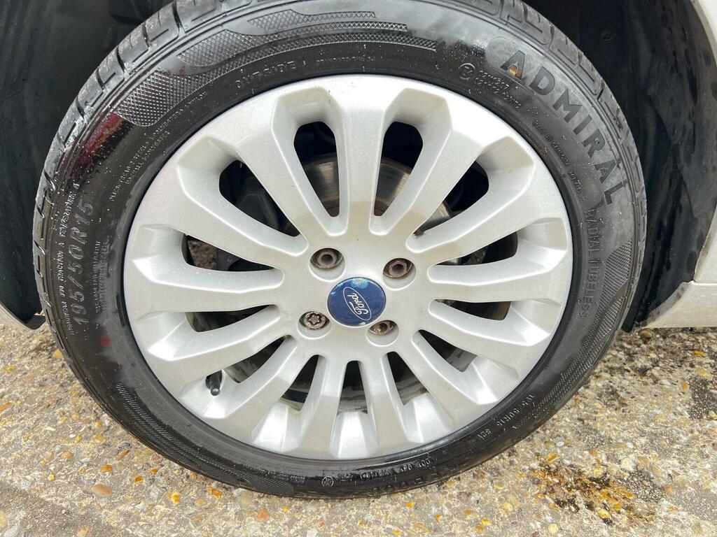 Ford KA 1.2 Zetec Euro 5 Ss Silver #5