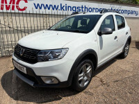 Dacia Sandero Stepway 0.9 Tce Essential Hatchback Euro Red #25