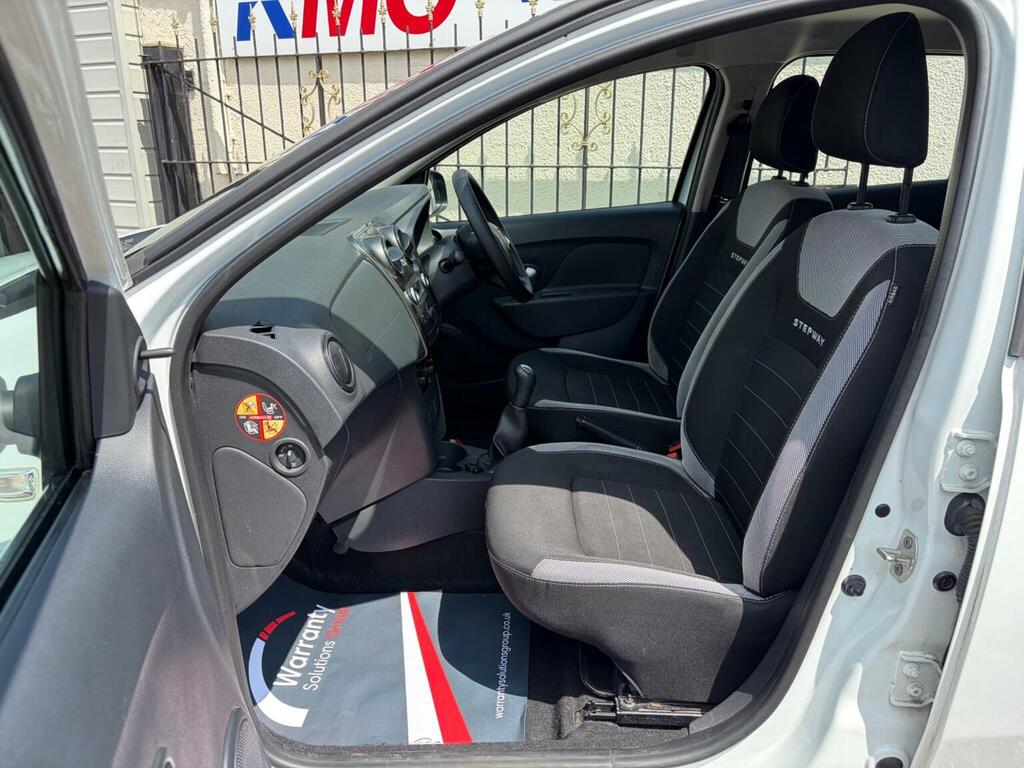 Dacia Sandero Stepway 0.9 Tce Essential Hatchback Euro Red #13