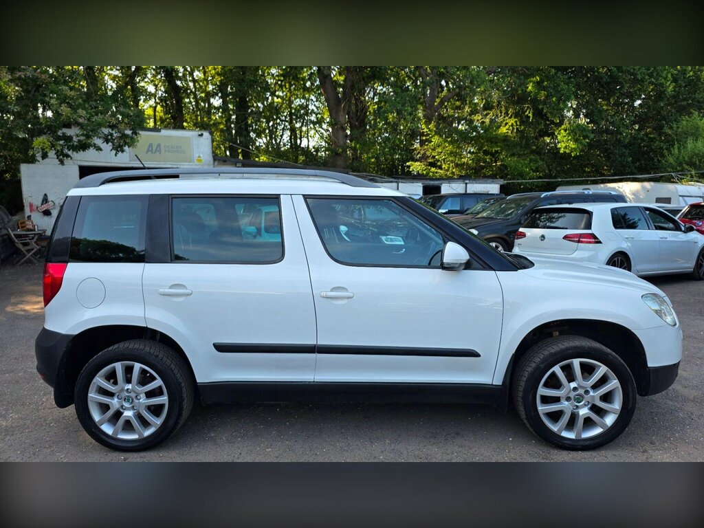 Skoda Yeti 2.0 Tdi Elegance Dsg 4Wd Euro 5 White #5