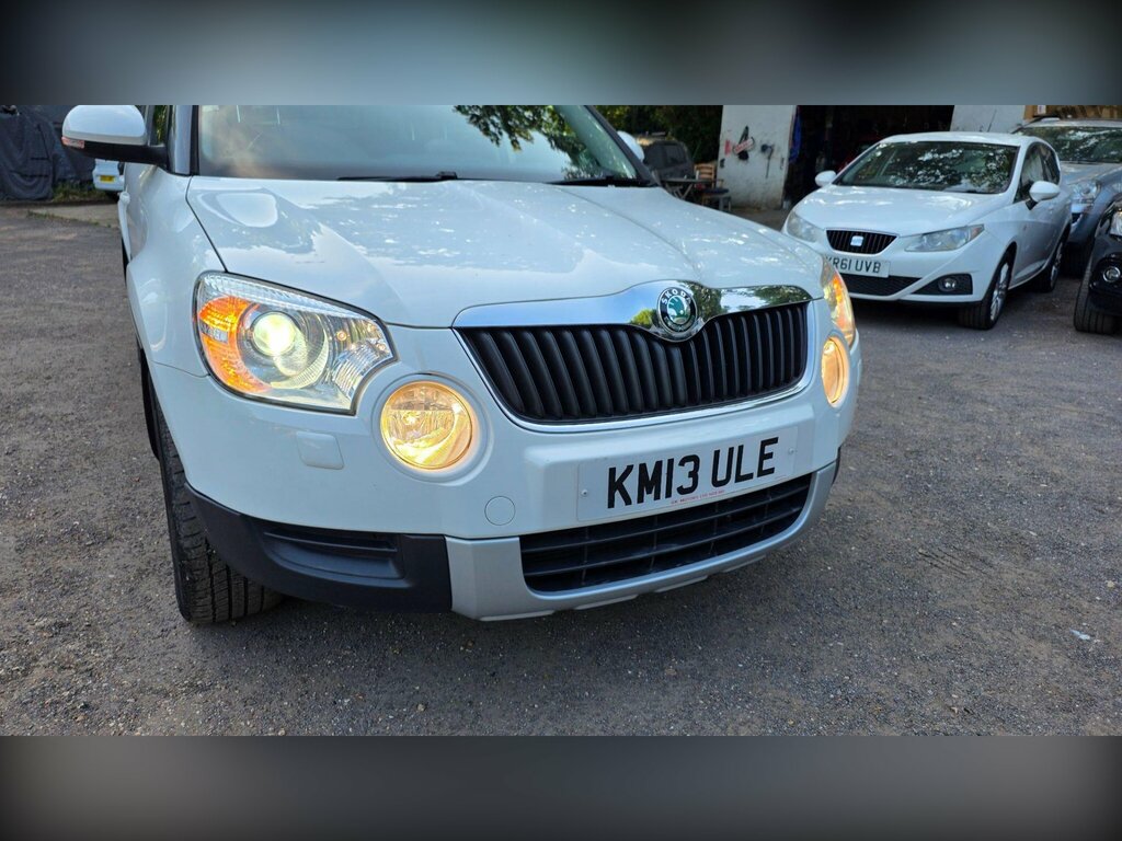 Skoda Yeti 2.0 Tdi Elegance Dsg 4Wd Euro 5 White #4
