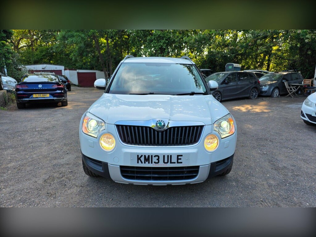 Skoda Yeti 2.0 Tdi Elegance Dsg 4Wd Euro 5 White #3