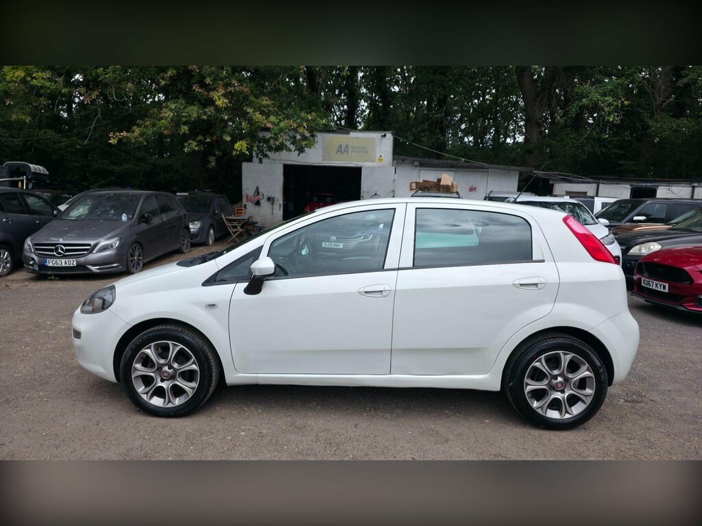 Fiat Punto 1.2 Easy Euro 6 White #4