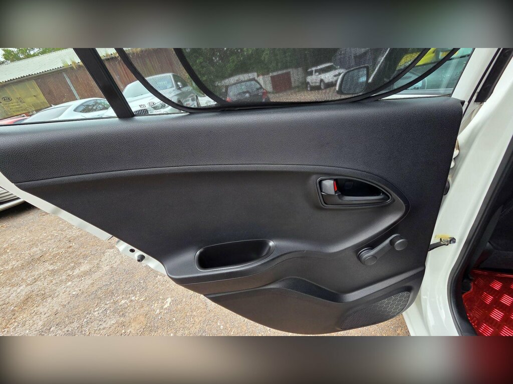 Kia Picanto 1.0 1 Euro White #47