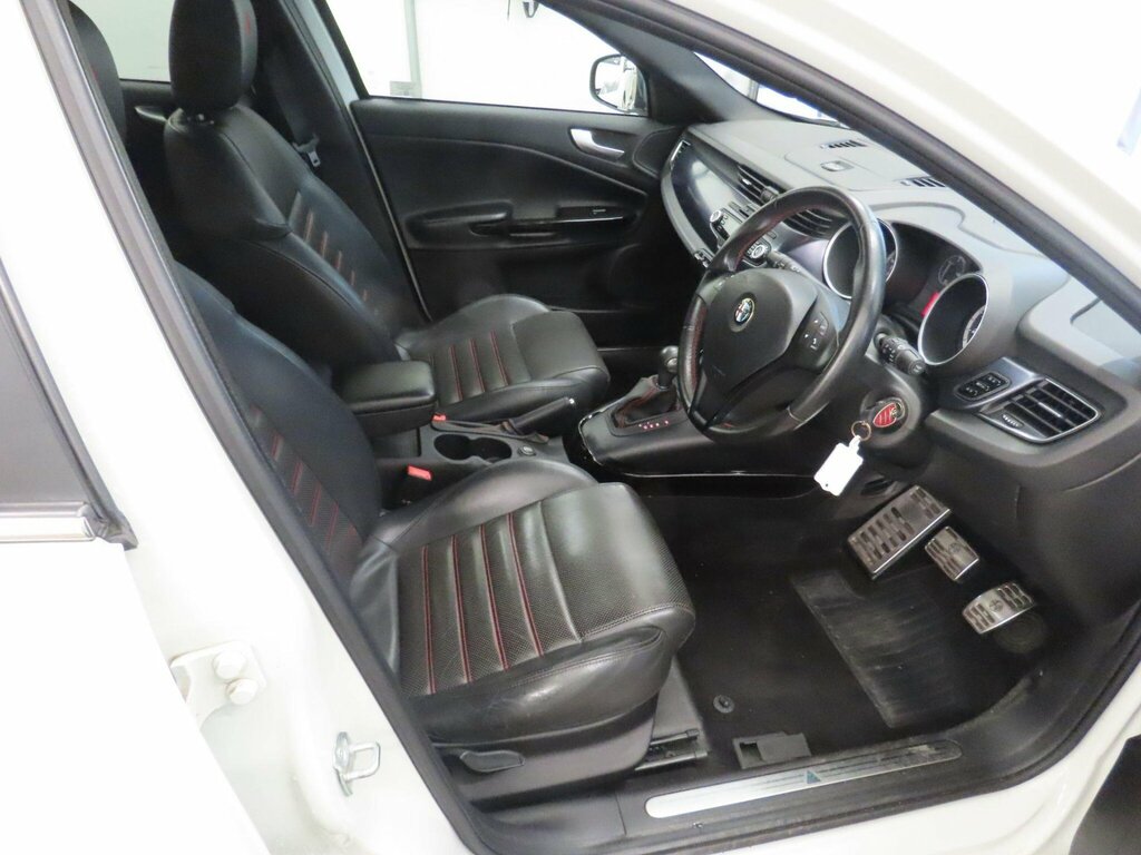 Alfa Romeo Giulietta 1.4 Tb Multiair Lusso Tct Euro 5 Ss White #5