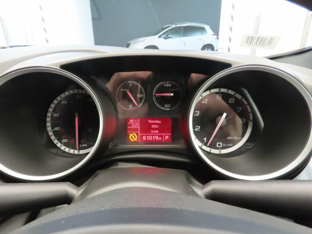 Alfa Romeo Giulietta Jtdm-2 Lusso White #10