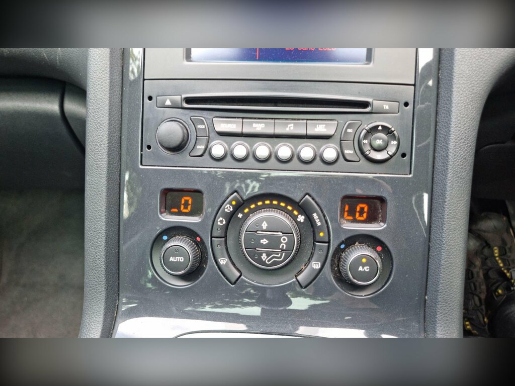 Peugeot 5008 1.6 E-hdi Active Egc Euro 5 Ss Black #56