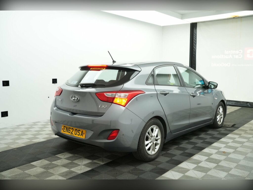 Hyundai I30 1.4 Active Euro 5 Grey #4