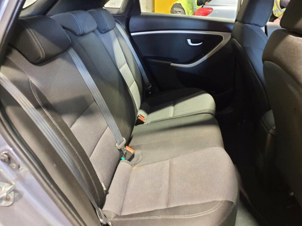 Hyundai I30 1.4 Active 2013 Blue #9