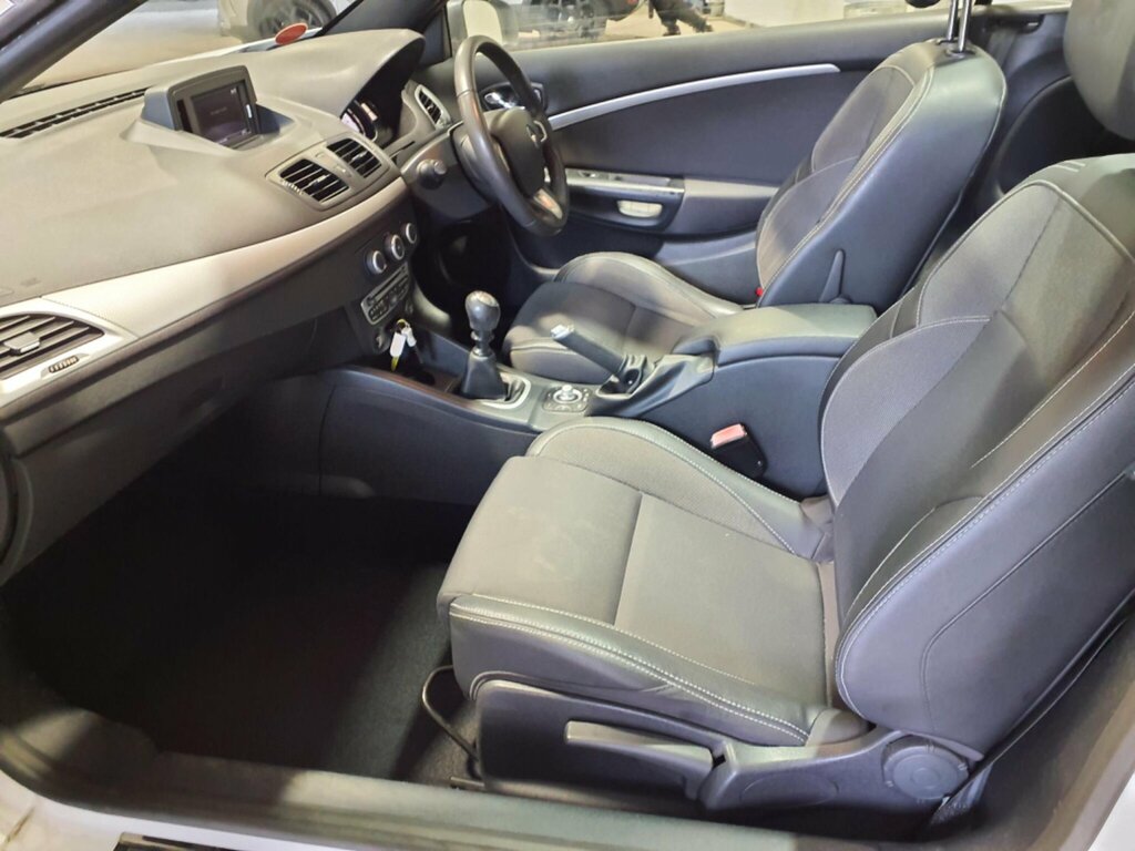 Renault Megane  White #9
