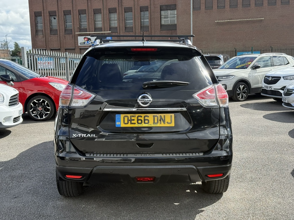 Nissan X-Trail Tekna 1.6 Dig-t 2016 66 Reg OE66DNJ Black #6