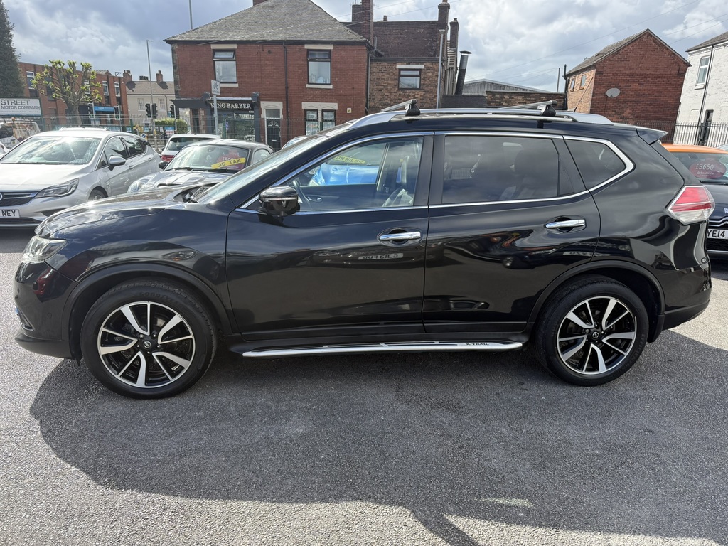 Nissan X-Trail Tekna 1.6 Dig-t 2016 66 Reg OE66DNJ Black #4