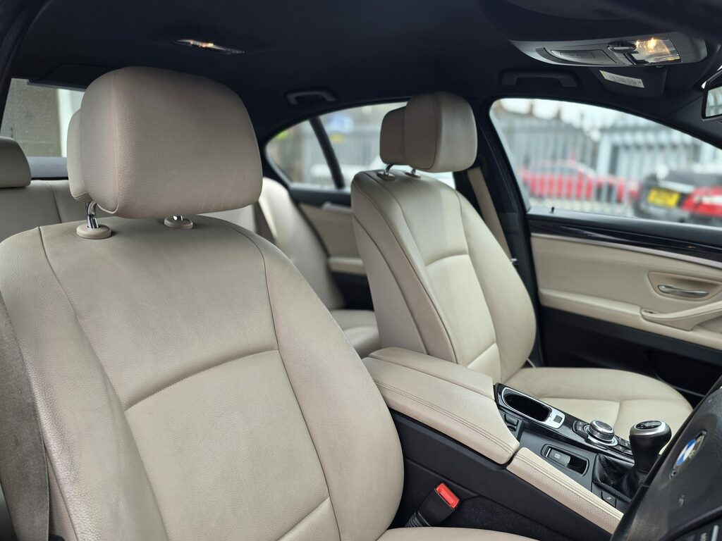 BMW 5 Series 530D Se Grey #16