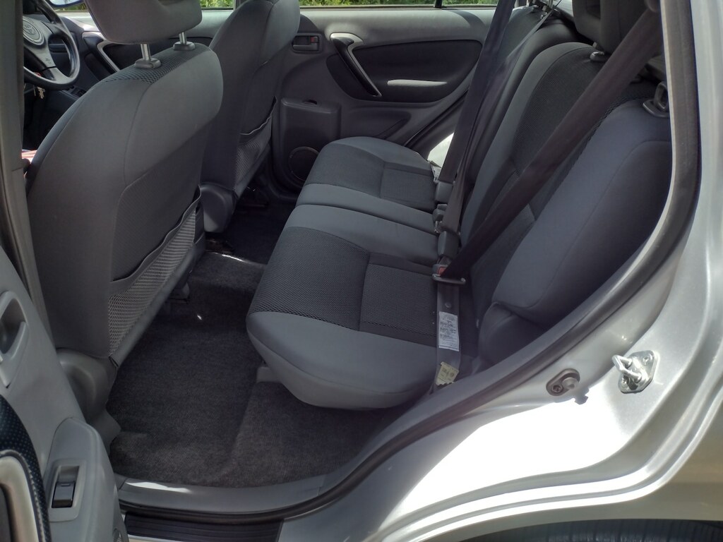 Toyota Rav 4 2.0 Gx Silver #4