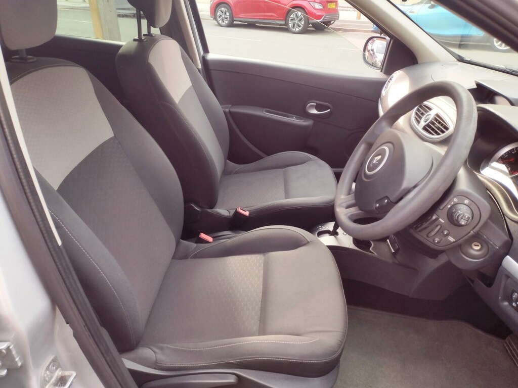 Renault Clio 1.2 16V Dynamique Sport Tourer Blue #9