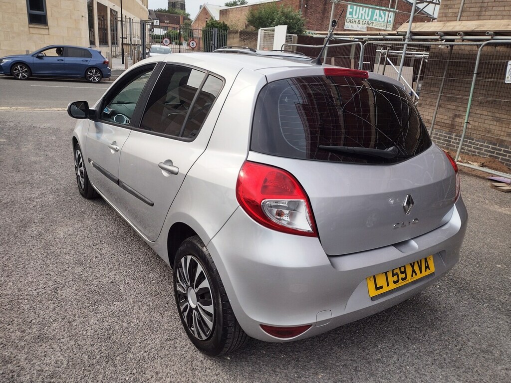 Renault Clio 1.6 Vvt Expression Silver #5