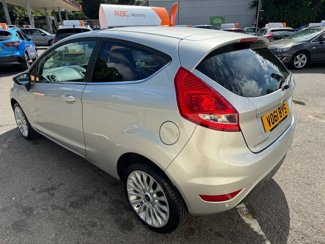 Ford Fiesta 2011 1.4 Titanium Hatchback VO61BYS Silver #4