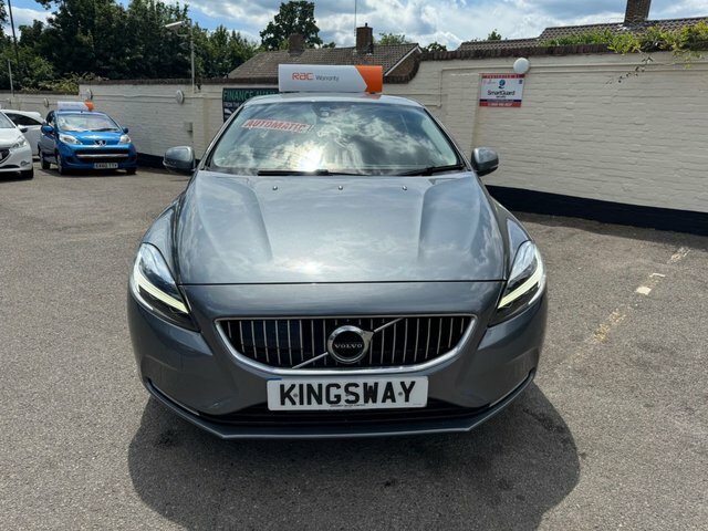 Volvo V40 2017 2.0 D3 Inscription Hatchback GK67JVN Grey #2