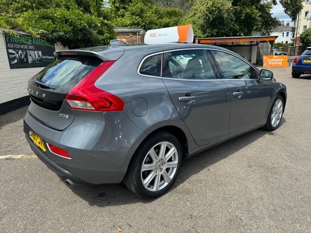 Volvo V40 2017 2.0 D3 Inscription Hatchback GK67JVN Grey #6