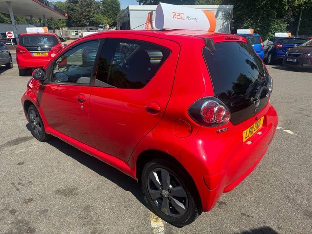 Toyota Aygo 2011 1.0 Vvt-i Go Hatchback Euro Red #4