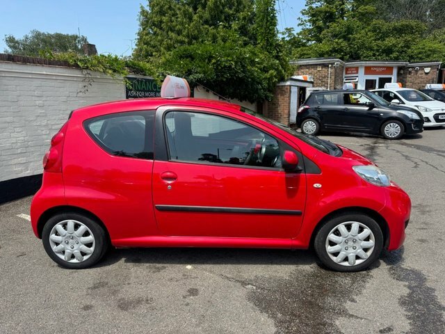 Peugeot 107 Allure Silver #7