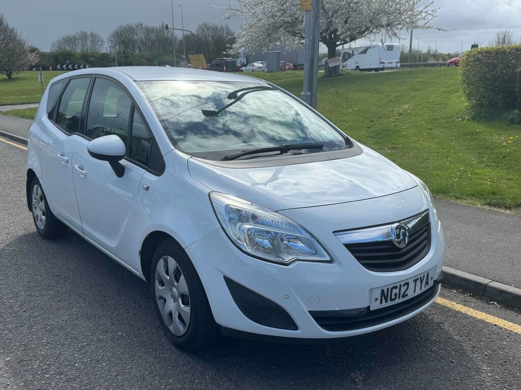 Vauxhall Meriva Exclusive T Ac White