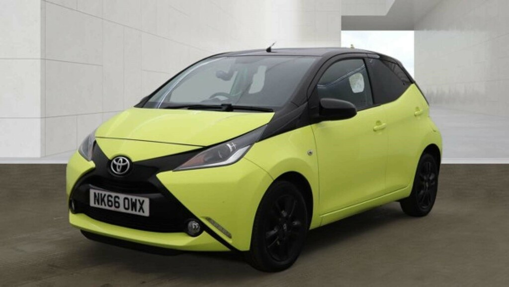 Toyota Aygo Aygo X-cite 3 Vvt-i Yellow #2
