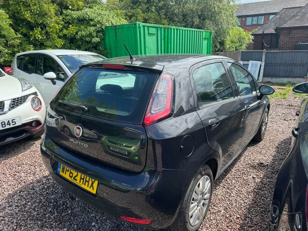 Fiat Punto Easy Black #2