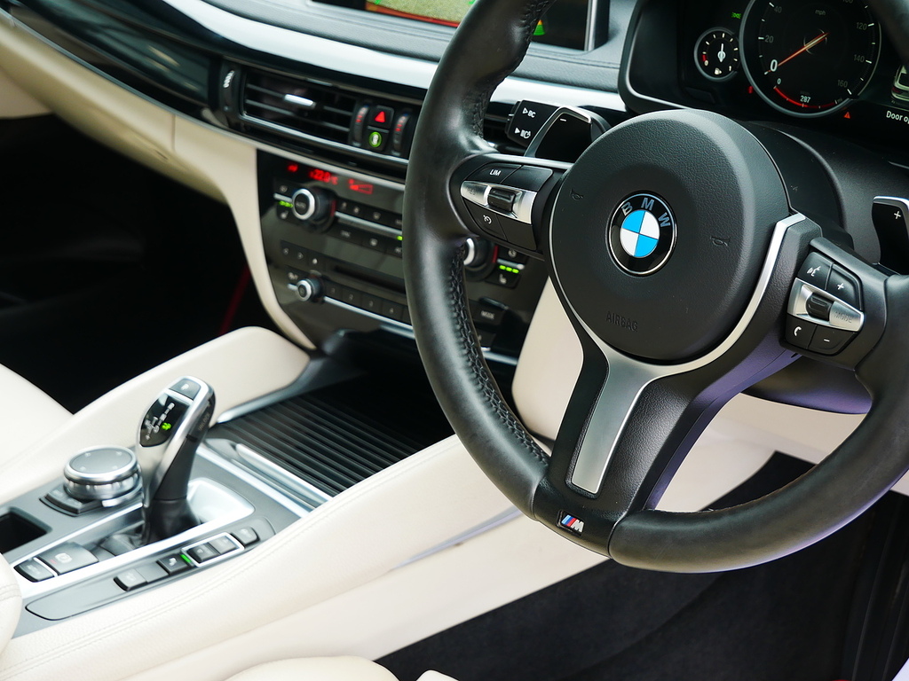 BMW X6 3.0 Xdrive30d M Sport White #59