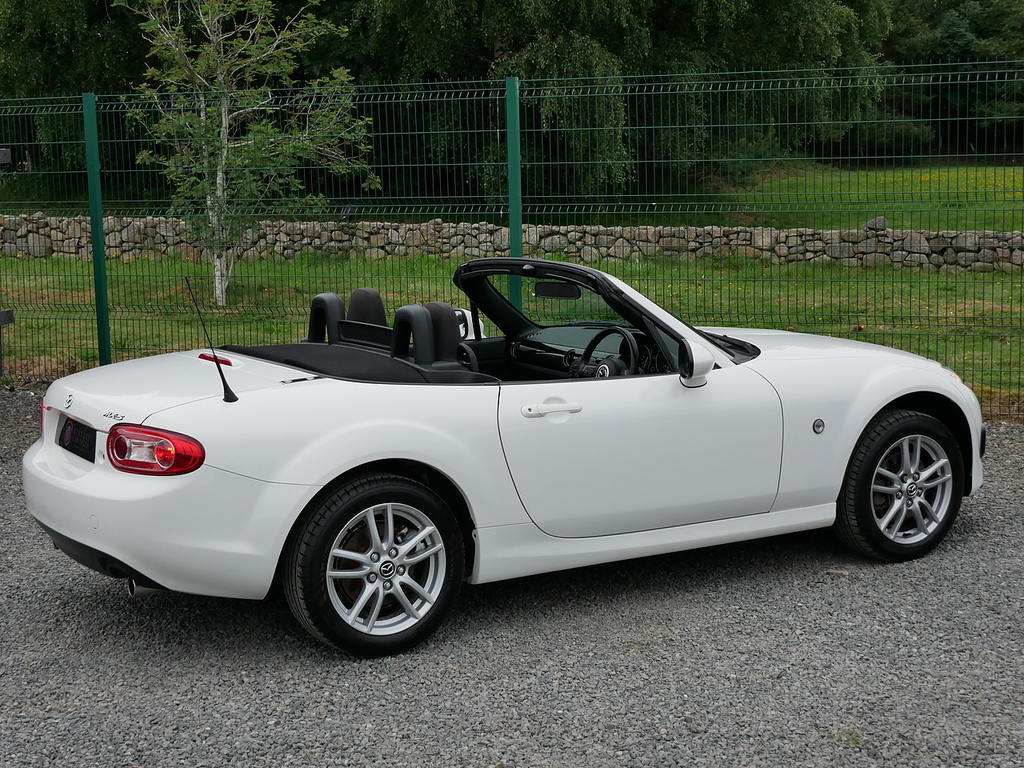 Mazda MX-5 2.0I Sport Tech Roadster Euro 5 Red #11