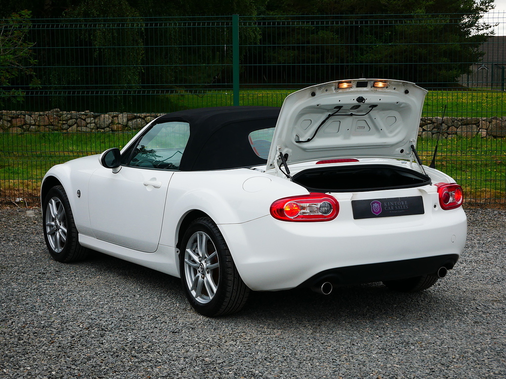 Mazda MX-5 2.0I Sport Tech Roadster Euro 5 Red #18