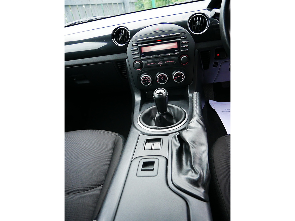 Mazda MX-5 2.0I Sport Tech Roadster Euro 5 Red #16