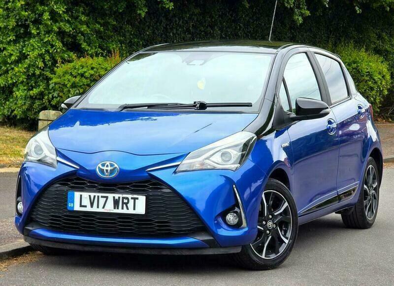 Toyota Yaris 1.5 Vvt-h Blue Bi-tone LV17WRT Blue #2