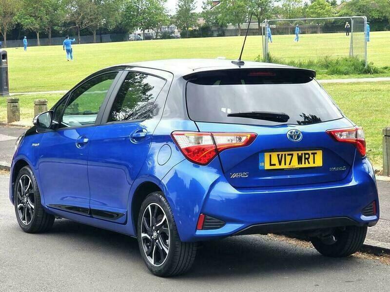 Toyota Yaris 1.5 Vvt-h Blue Bi-tone LV17WRT Blue #5